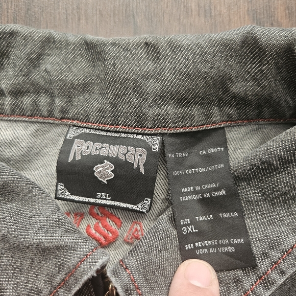 Vintage Rocawear Y2K Jean Jacket Denim size  HIP HOP RAP Urban - Picture 4 of 14